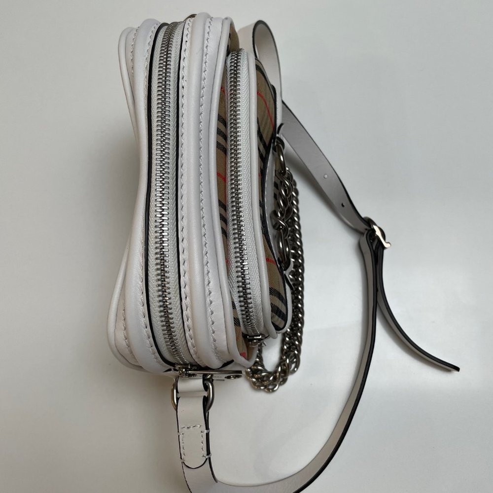 Burberry Cross Body With Chain Strap Gem